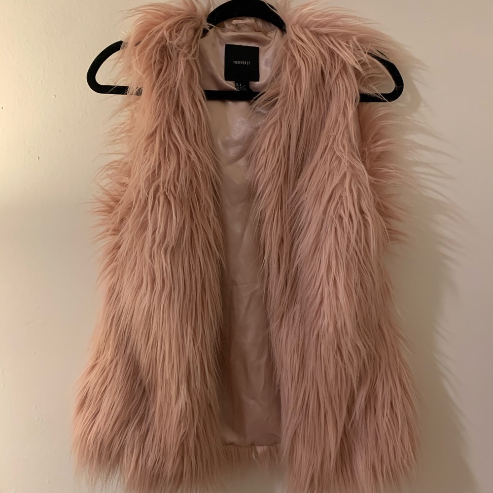 Faux fur vest!